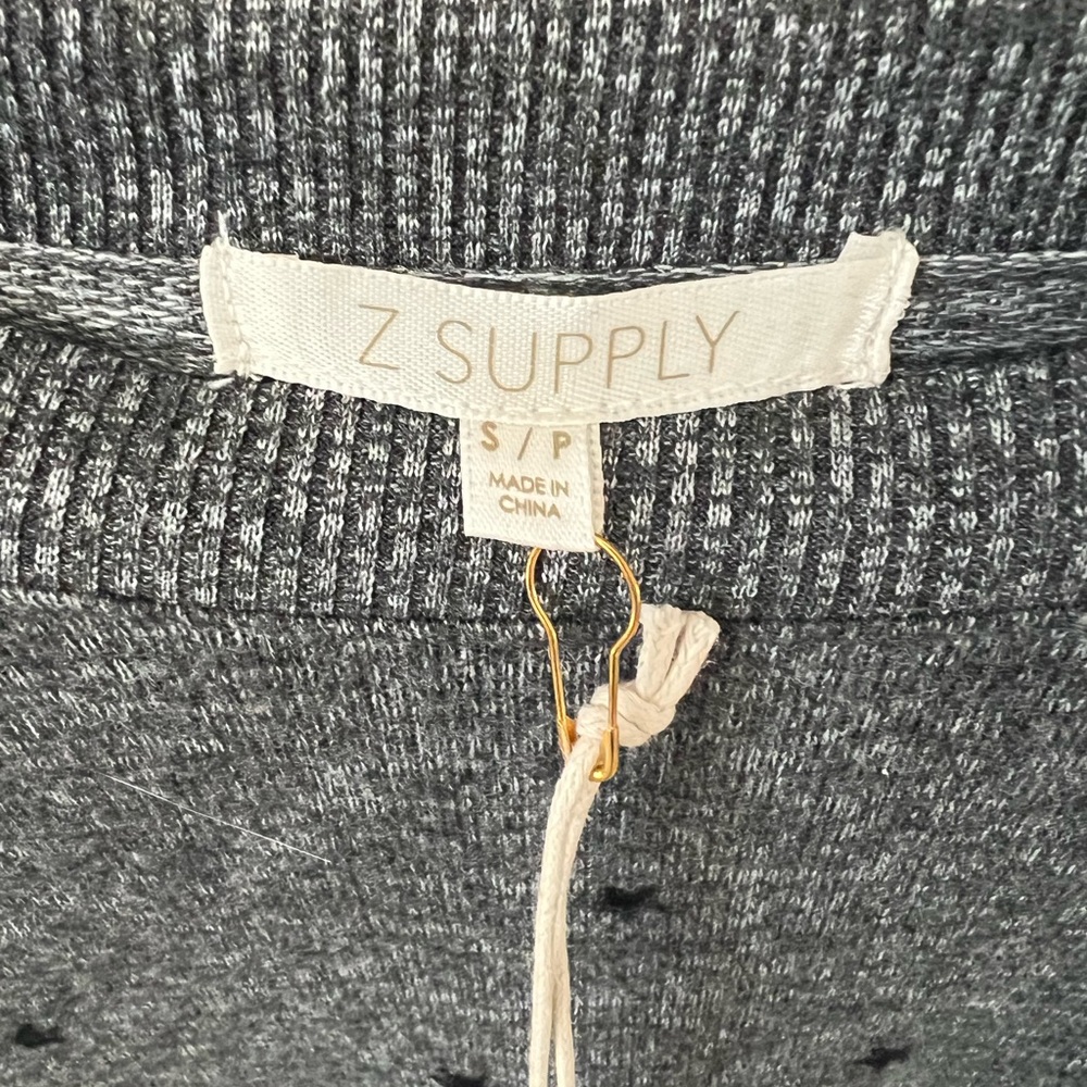 NWT Z SUPPLY Cassidy Flocked Star Long Sleeve Top in Gray, Size Small - Picture 7 of 8